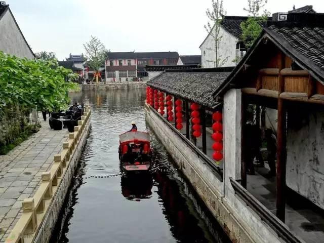 爱子公主迎来重要时刻，雅子皇后计划让她亮相晚宴，母女将成焦点